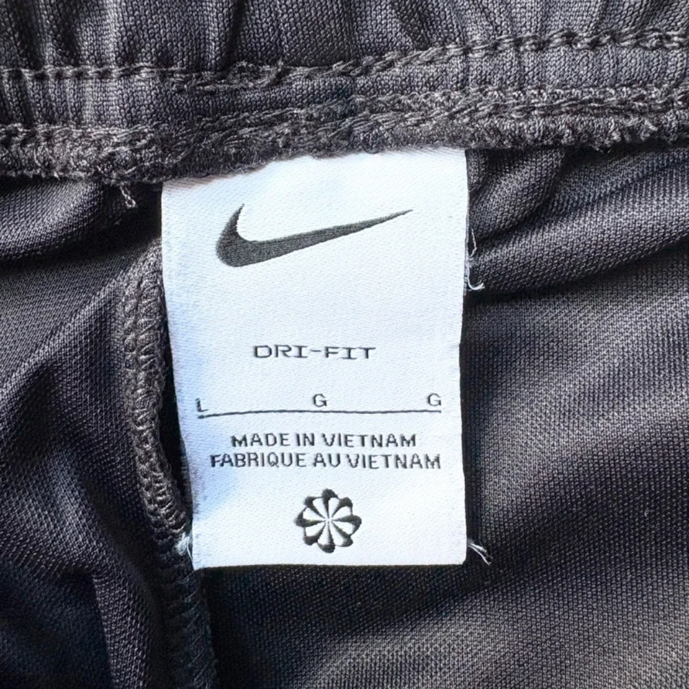 Nike Shorts Dri-FIT Athletic Pockets,‎ Boys Large Black 1310133